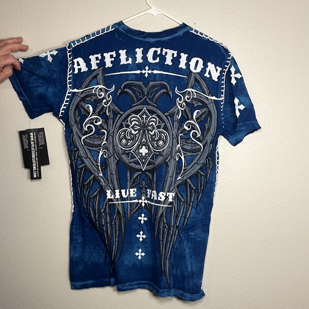 NWT Affliction Royal men’s t-shirt. - Picture 5 of 6